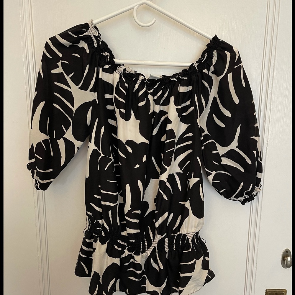 Women’s WHBM blouse